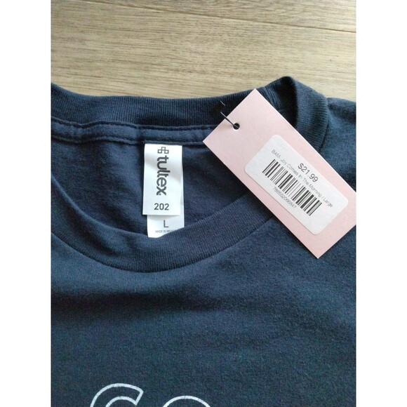 New with Tags Adult tee-shirt graphic-T LARGE * JOY - Picture 3 of 3
